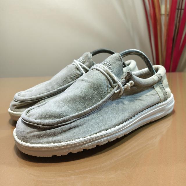 HEYDUDE รุ่น Wally Linen Natural Khaki (110791010) Size. 44/ 28 cm⭐⭐⭐⭐ Pre-owned/ Great Condition🔥 Price : 690฿ รูปย่อยที่ 2