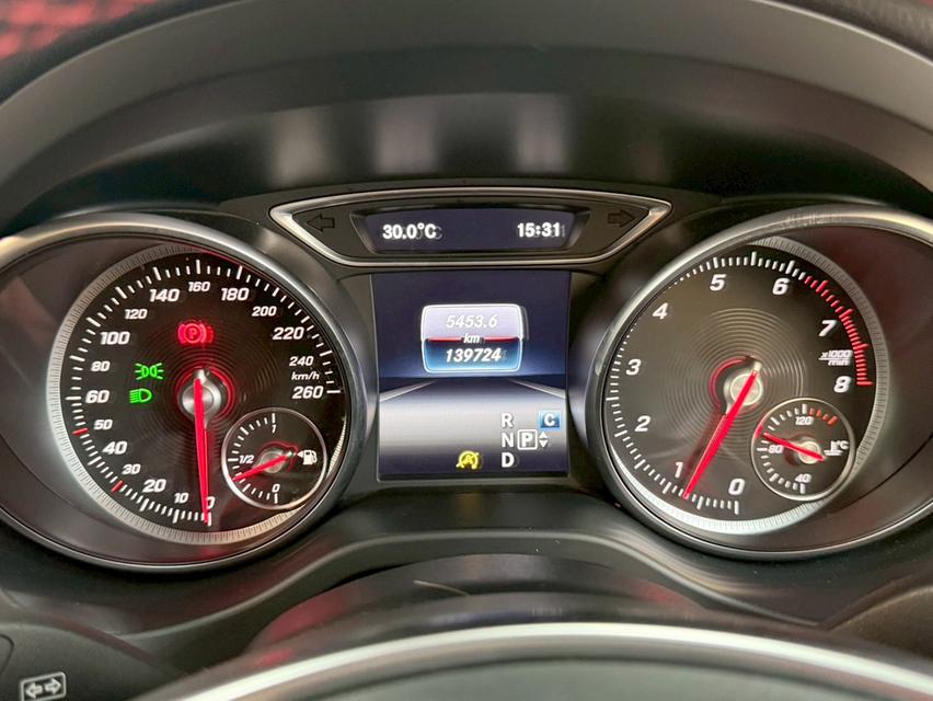 Mercedes-benz GLA250 2.0 AMG Dynamic ปี2020 รถบ้าน ใช้น้อย ไม่เคยชนไม่เคยทำสี  17
