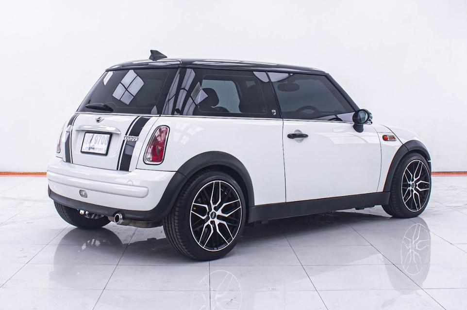 MINI COOPER 1.6 R50 2011  11