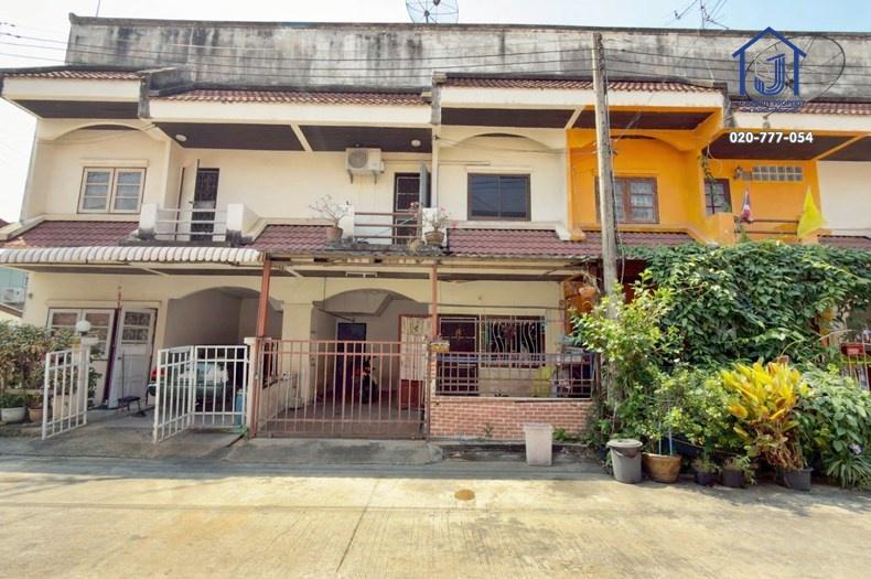 ขายทาวน์เฮ้าส์ 2 ชั้น หมู่บ้านแหวนยอด 1 ซอยลำลูกกา 21 ใกล้สถานีรถไฟฟ้าคูคต 1