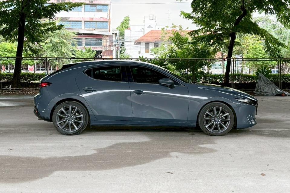 Mazda 3 2.0 SP Sports Hatchback AT ปี 2020 รถสวยมือเดียว ไมล์น้อย 3