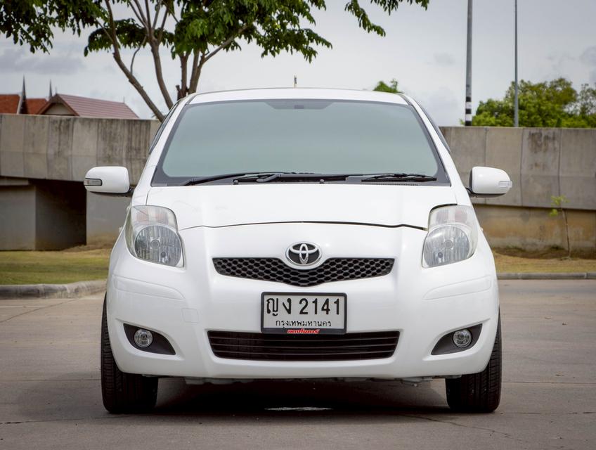 TOYOTA Yaris 1.5 J สีขาว ปี2011 รถสวยสภาพดี ภายในใหม่มาก พร้อมใช้งาน