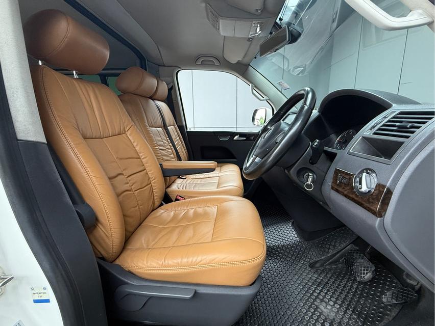 2012 VOLKSWAGEN CARAVELLE, 2.0 TDI 7