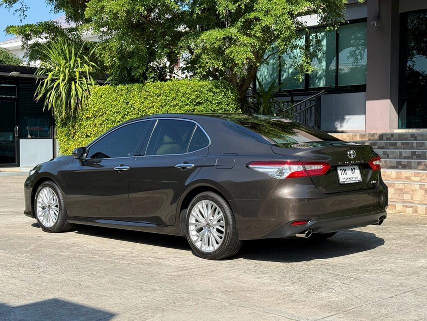 2021 TOYOTA CAMRY 2.5G รถมือเดียวออกป้ายแดง รถวิ่งน้อย รถเข้าศูนย์ตามระยะ รถไม่เคยมีอุบัติเหตุครับ 6