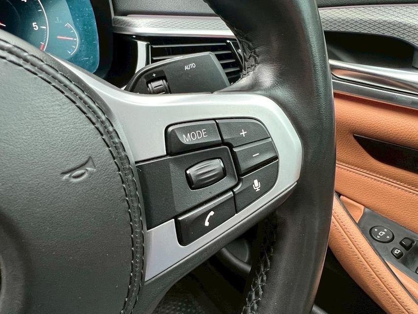 BMW 520 d M-Sport ปี 20 สีขาว ดีเซล ไมล์น้อยสุดในตลาด 40000 โลแท้ๆ หาไม่ได้แล้ว 12