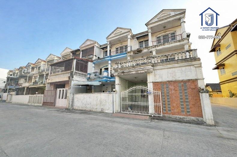 ขายและให้เช่าทาวน์โฮม 3 ชั้น หมู่บ้านกรุงทอง 5 ซอยนวมินทร์ 111 แยก 1 หลังมุม ใกล้ทางด่วนรามอินทรา 2