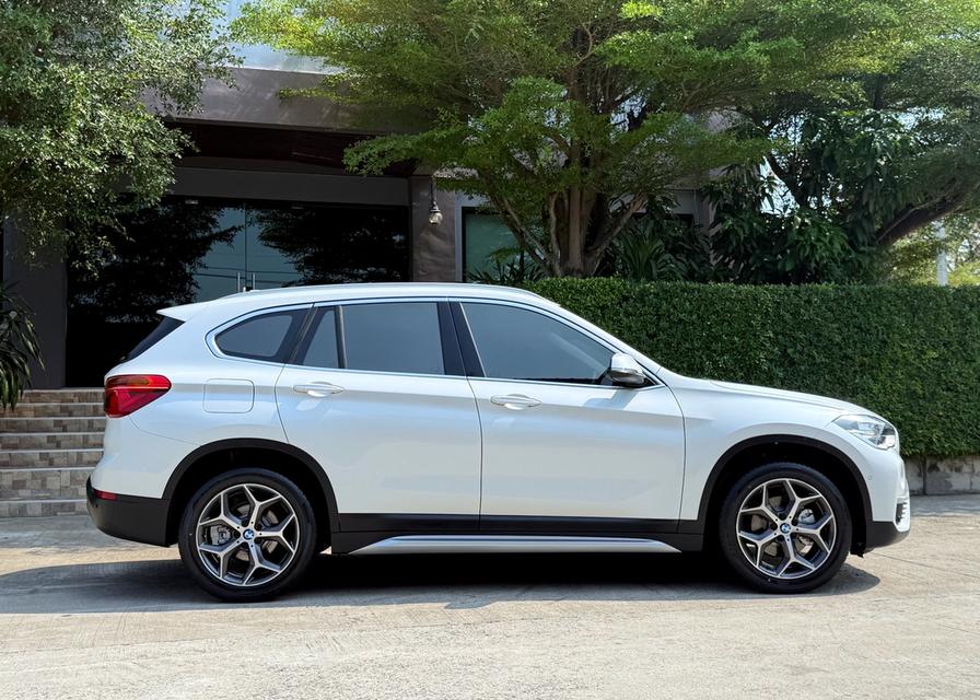 2019 BMW X1 18D F48 รถออกศูนย์ BMW THAILAND รถวิ่งน้อยเพียง 90,000 กม รถเข้าศูนย์ทุกระยะ รถไม่เคยมีอุบัติเหตุครับ รูปย่อยที่ 2