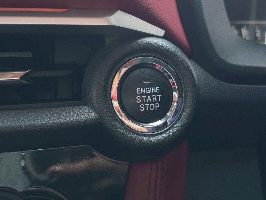 Toyota Yarua Aitv 1.2Premium ปี24 8