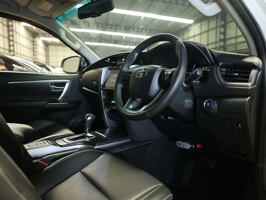 2021 Toyota FORTUNER 2.4 (ปี 15-25) V 4WD SUV AT รูปที่ 13