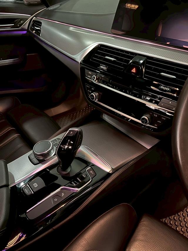 BMW 630D GT M Sport Gran Turismo RHD ปี 2017 ไมล์ 19x,xxx โล ประวัติศูนย์ครบ มือเดียวป้ายแดง 10