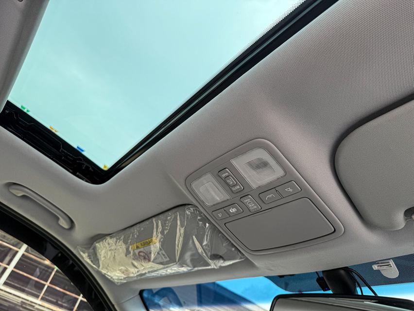 ขาย Hyundai H1 2.5Vip ปี19 15