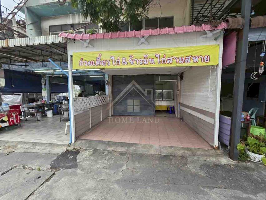 อาคารพาณิชย์ 3 ชั้น ใกล้ MRT แยกติวานนท์ ถนนกรุงเทพ - นนทบุรี 2