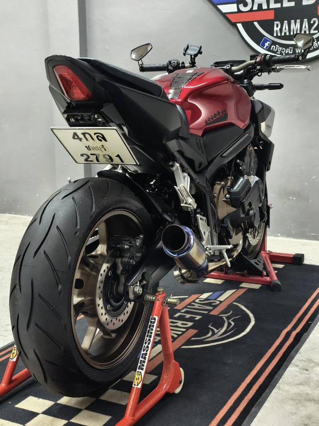 HONDA CB650R ปี 2024 E-Clutch รถมือเดียว สภาพเหมือนรถใหม่ รูปที่ 20
