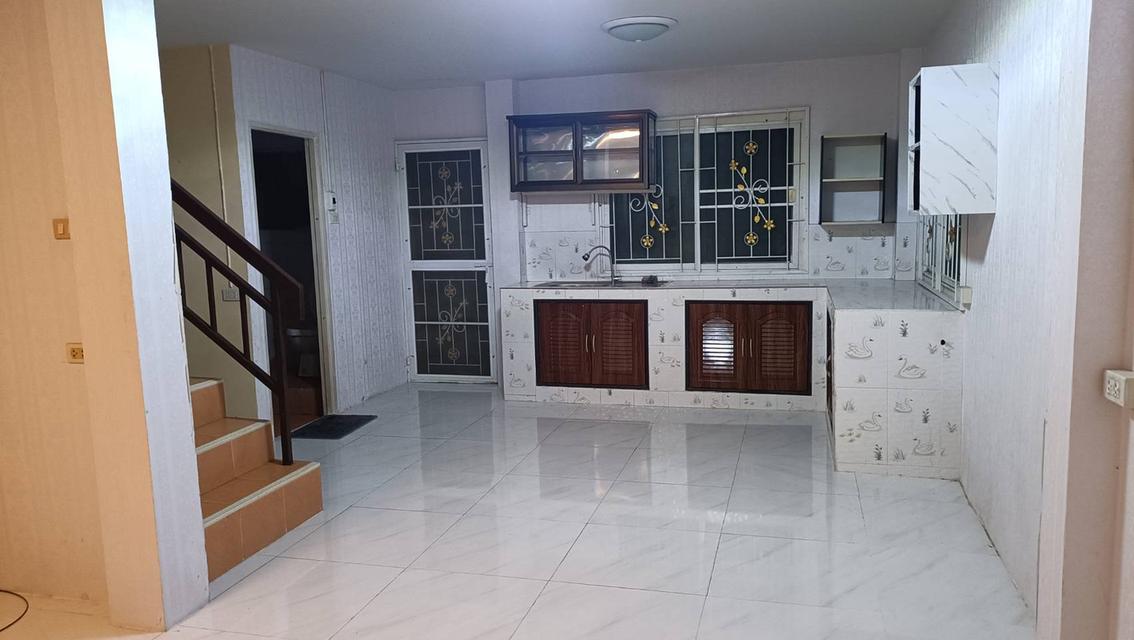 ทาวเฮ้าส์ซอยรังสิตนครนายก 8 3