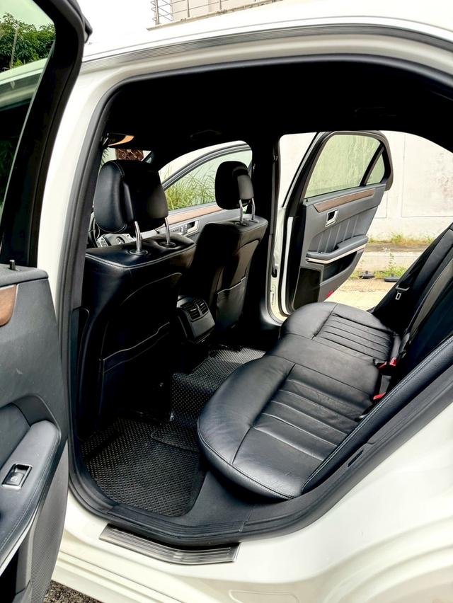 Benz E200 edition e w212  ปี2015 จด2017 รถบ้าน มือเดียว ไม่เคยชน ไม่เคยทำสี ตะเข็บเดิมทั้งคัน 8