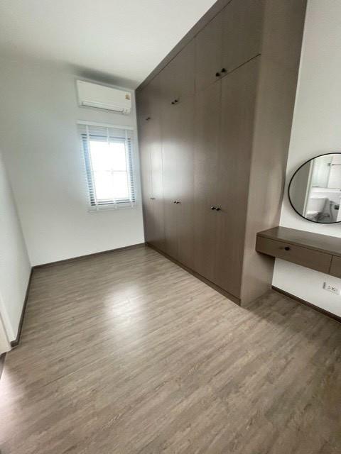 ให้เช่าบ้านเดี่ยว 2 ชั้น บ้านใหม่โครงการ Grande Pleno สุขุมวิท บางนา กม.7 ใกล้ Mega Bangna พร้อมเฟอร์นิเจอร์ สนามหญ้าข้างบ้านกว้าง 7