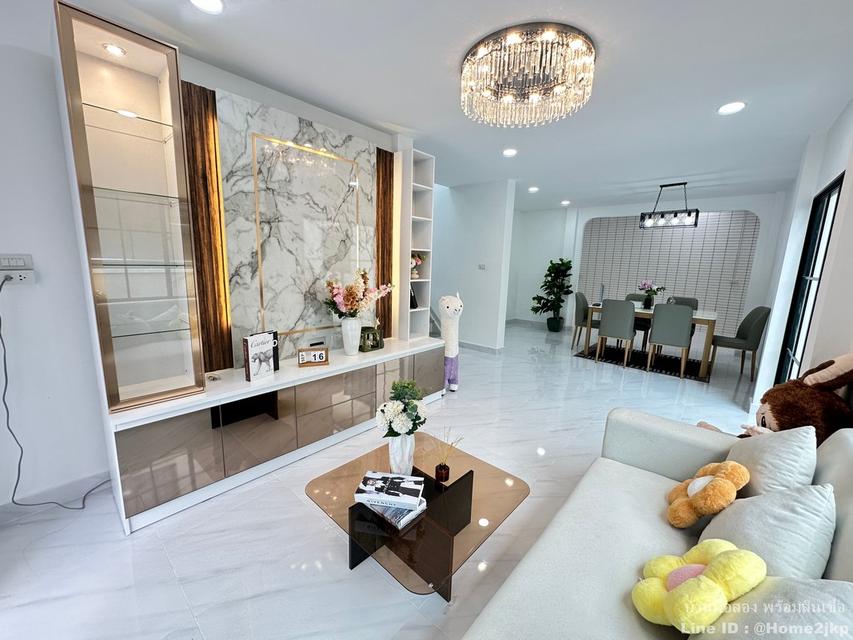 เคซี กรีนวิลล์ มิตรไมตรี 6