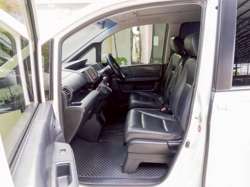 Honda Step Wagon Spada 2.0 JP  ปี 2010♨️ ประกันเครื่องเกียร์หลังกาขาย3ปี3หมื่นkm รูปที่ 3