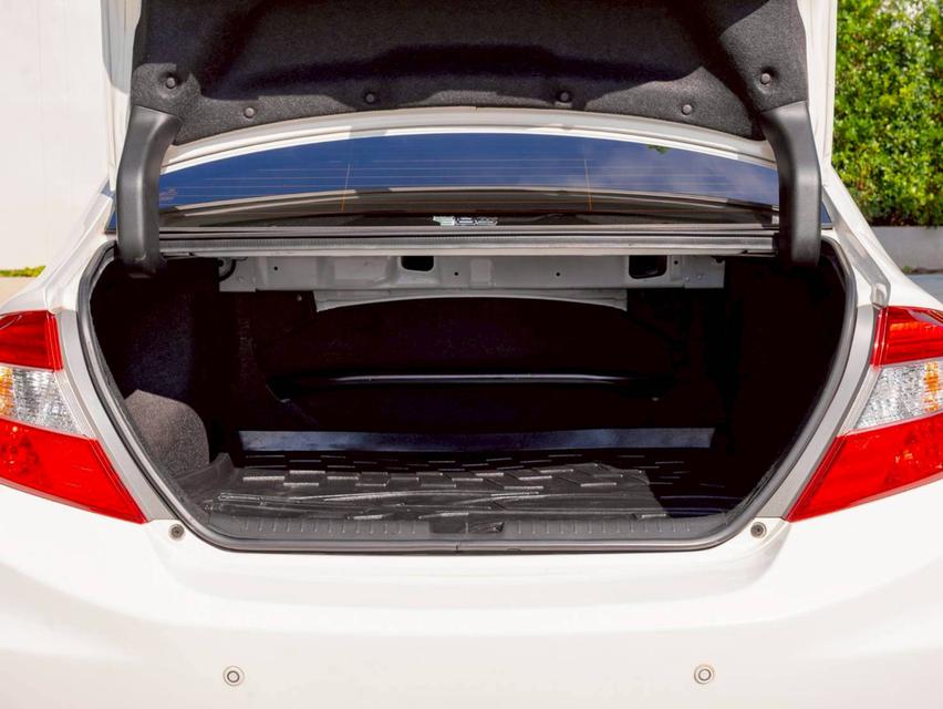 Honda Civic 1.8E ปี 2014 14