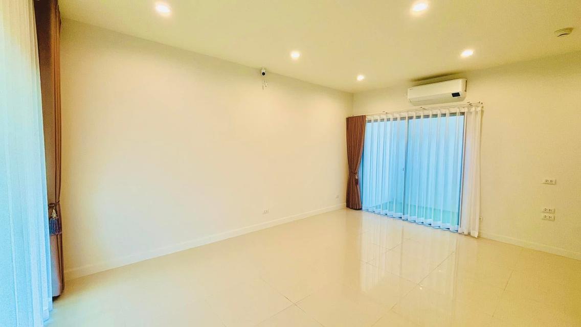 🏡 บ้านเช่าทาวน์โฮม 3 ชั้น  5