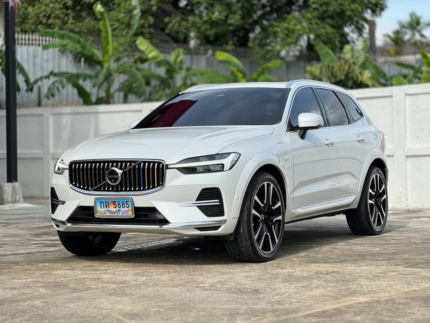 VOLVO XC60, 2.0 RECHARGE T8 R-DESIGN AWD ปี 2021 โฉม ปี14-ปัจจุบัน สีขาว รูปย่อยที่ 3
