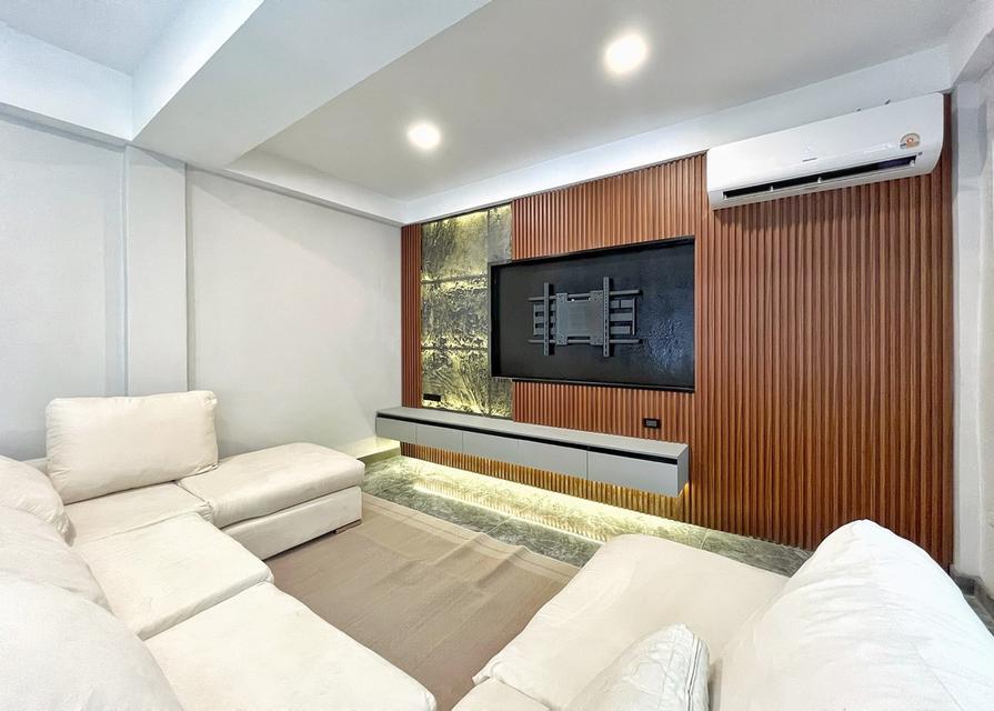 ให้เช่า! WHITE MANSION บ้านหรู 5 ชั้น สไตล์คลาสสิกโมเดิร์น ใจกลางทองหล่อ 25 (600+ ตร.ม.) 11
