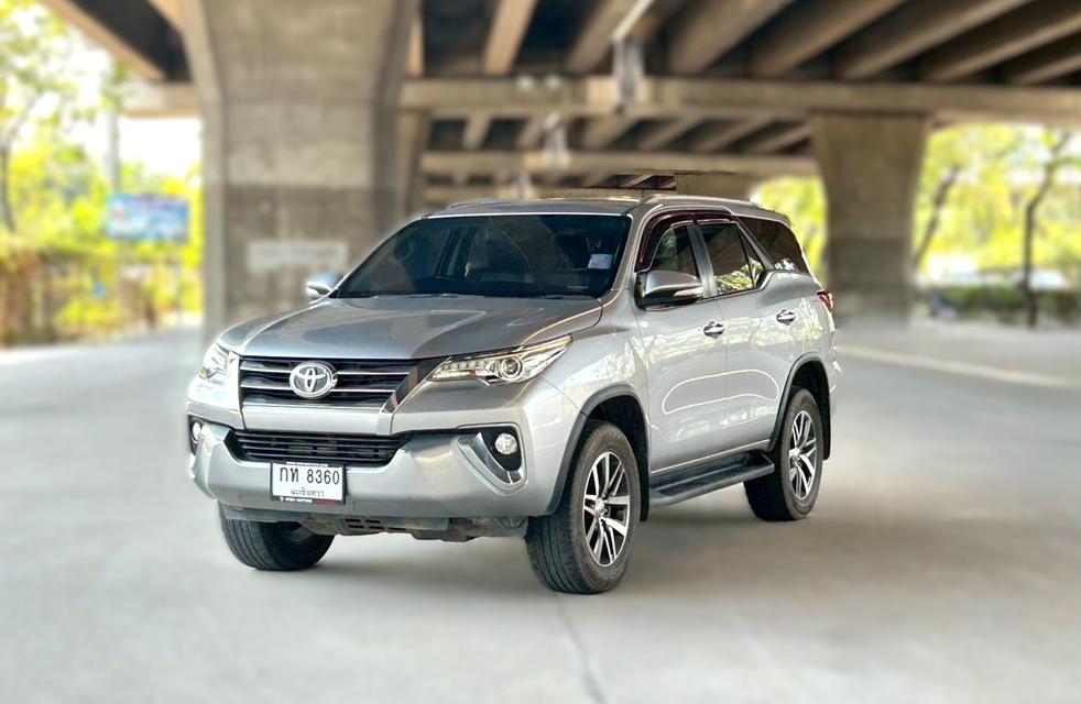 2016 Toyota Fortuner 2.4 V รถสวยมือเดียว