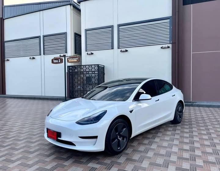 ปล่อยขาย TESLA MODEL 3