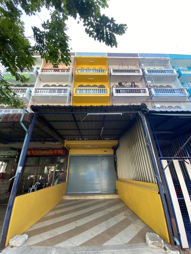 อาคารพาณิชย์ 4 ชั้นครึ่ง (มีชั้นลอย) 1