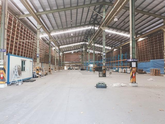 ให้เช่าโกดังขนาดใหญ่ 2,300 ตร.ม. เต็มพื้นที่ ซอยวิภาวดีรังสิต 64 ที่จอดรถสะดวกสบาย ใกล้สนามบินดอนเมือง 5