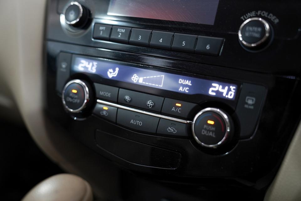 NISSAN XTRAIL 2.0 S AT ปี2015  15