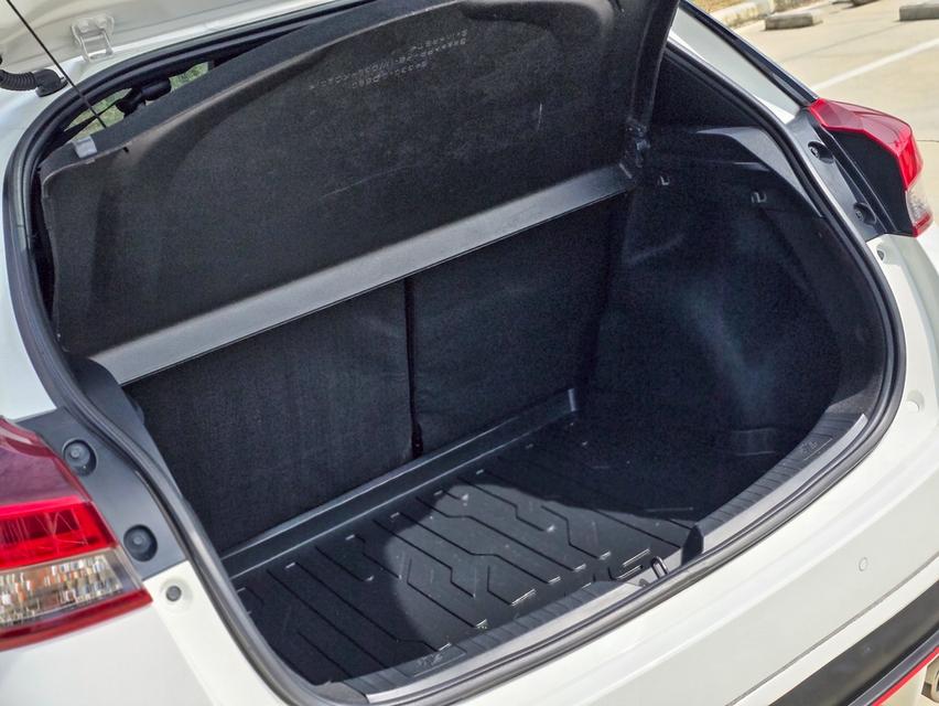 รหัสรถ CBLX2213 ✨ Toyota Yaris 1.2G AT ปี 2019 9