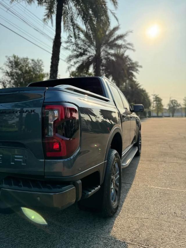 Ford Ranger สีดำสวย 3