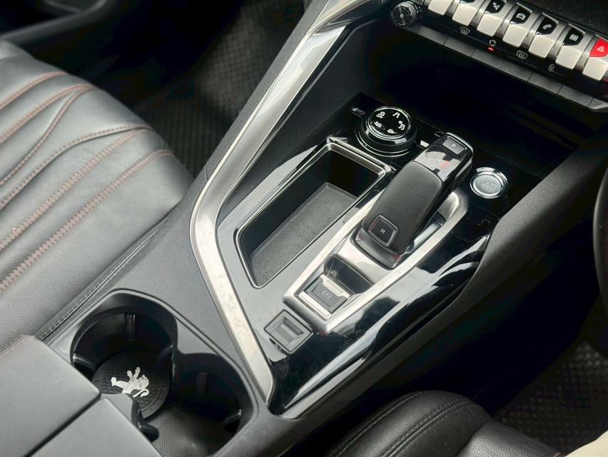 Peugeot 3008 1.6 Turbo Allure ปี 2022 11