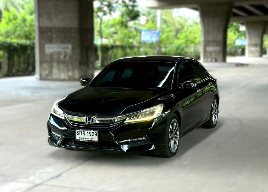 2017 Honda ACCORD 2.0EL รถมือเดียว สภาพเยี่ยมพร้อมใช้