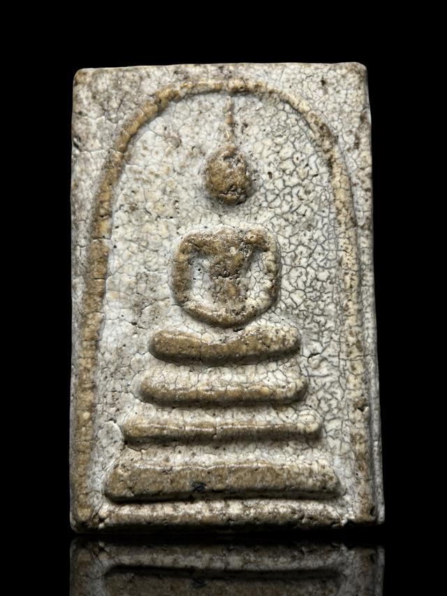 พระสมเด็จวัดระฆังพิมพ์เจดีย์