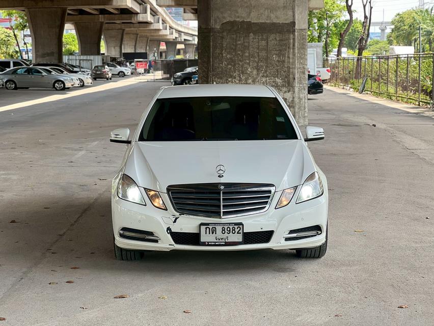 ขายรถ Benz E200 NGT W212 ปี 2013 สีขาว เกียร์ออโต้