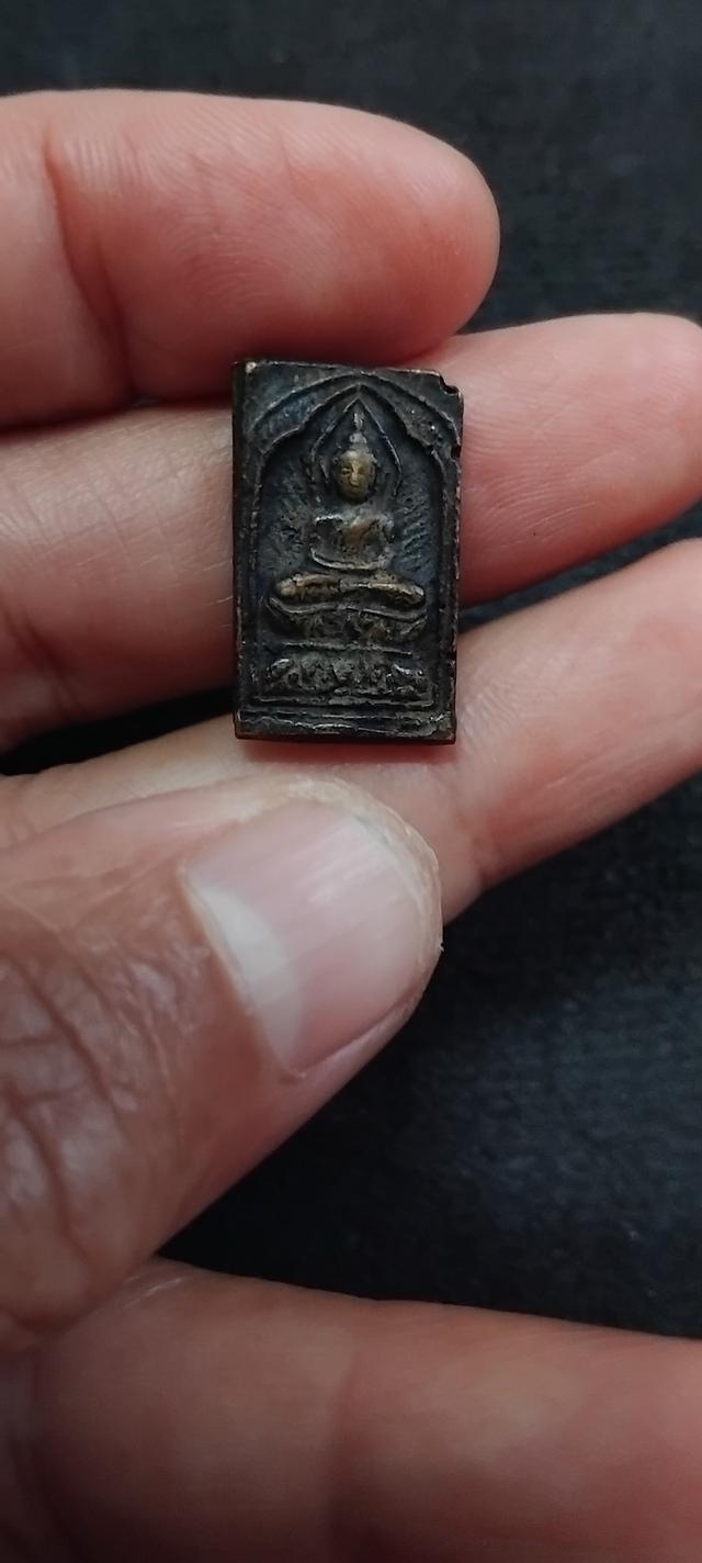 พระบ้านเก็บเก่าหลวงปู่ศุขเก่าๆ
