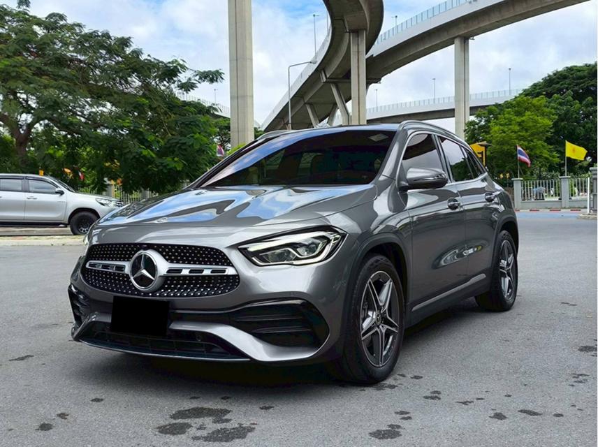 รถเข้าใหม่! MERCEDES-BENZ GLA 200 AMG Dynamic (Facelift) ปี 2021 สีเทา