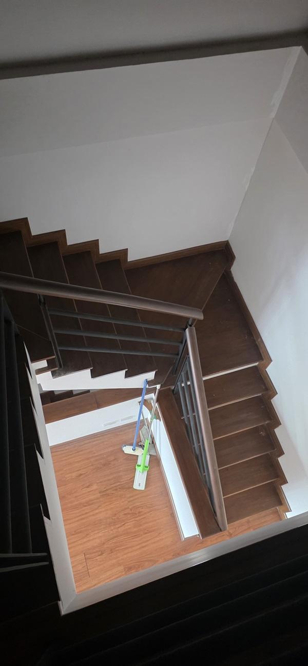 ขายทาวน์โฮม 3 ชั้น ในโครงการ Motown Brio แจ้งวัฒนะ-ประชาชื่น ราคาพิเศษที่สุดในโครงการ! มีเพียงหลังเดียวเท่านั้น โทร 081-5291099 7