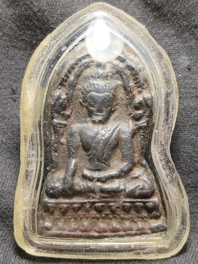 เปิดให้บูชาพระเครื่องครับ