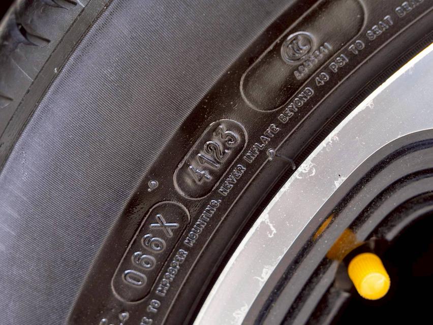 Honda HR-V 1.8 EL ปี 2016 10