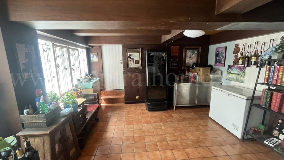 อาคารพาณิชย์ 2 คูหา ซอยแจ้งวัฒนะ 1 ทำเลดี พร้อมผู้เช่าออฟฟิศ 14