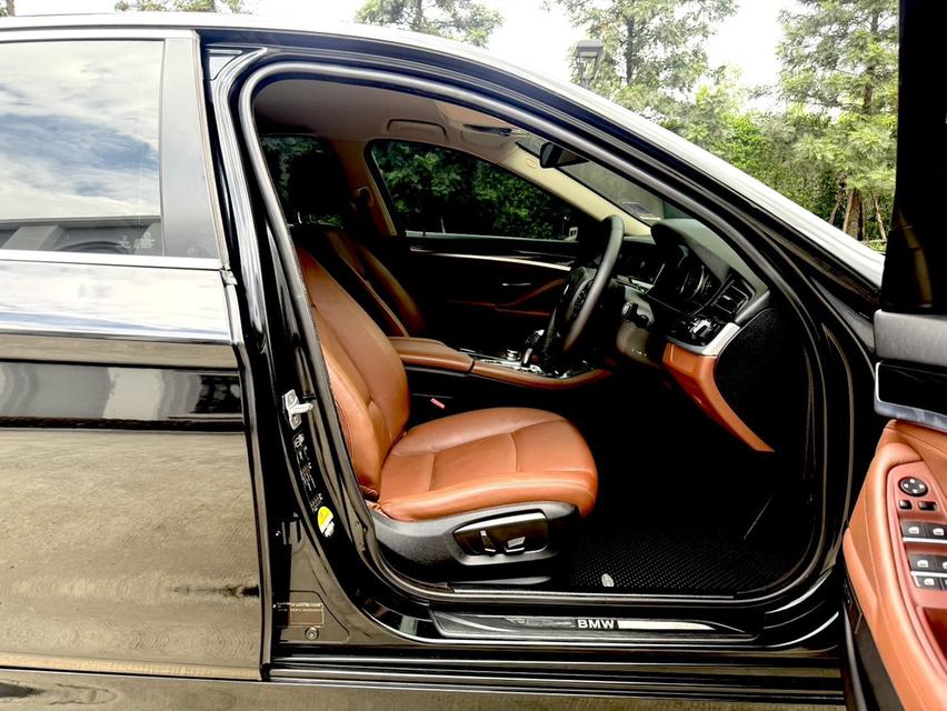 BMW SERIES 5 520D ปี 2015 รูปที่ 11