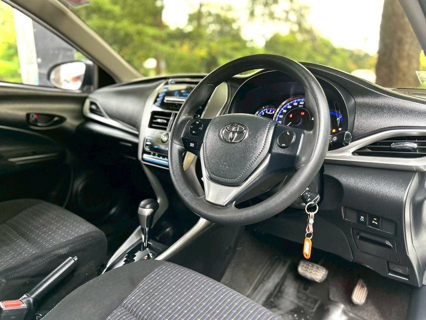 Toyota Yaris Aitv 1.2E ปี17 13
