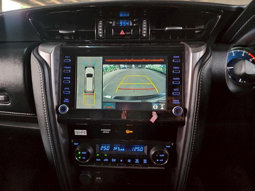 ขายรถ Toyota Fortuner 2.4V 2wd ปี 2023 สีเทา เกียร์ออโต้ 17