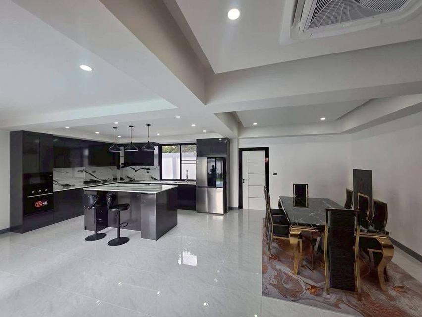 บ้านเช่าในพัทยาราคา 150,000 บาทต่อเดือน 7