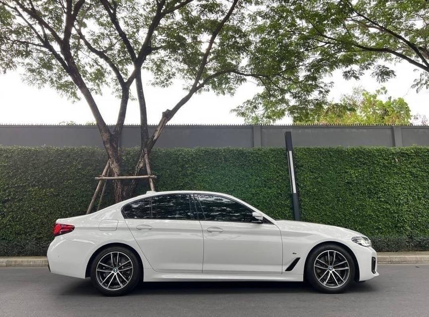 BMW 520d M Sport LCI (G30) 2021 รูปที่ 6