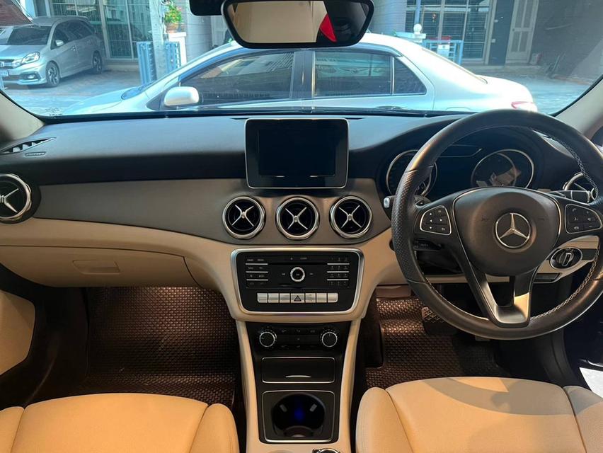 Benz  GLA200 1.6 turbo URBAN Facelift 2019  3