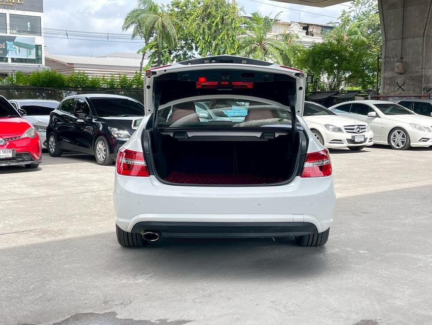 รหัสรถ WMT5994 BENZ E200 CGI COUPE ปี 2015  15
